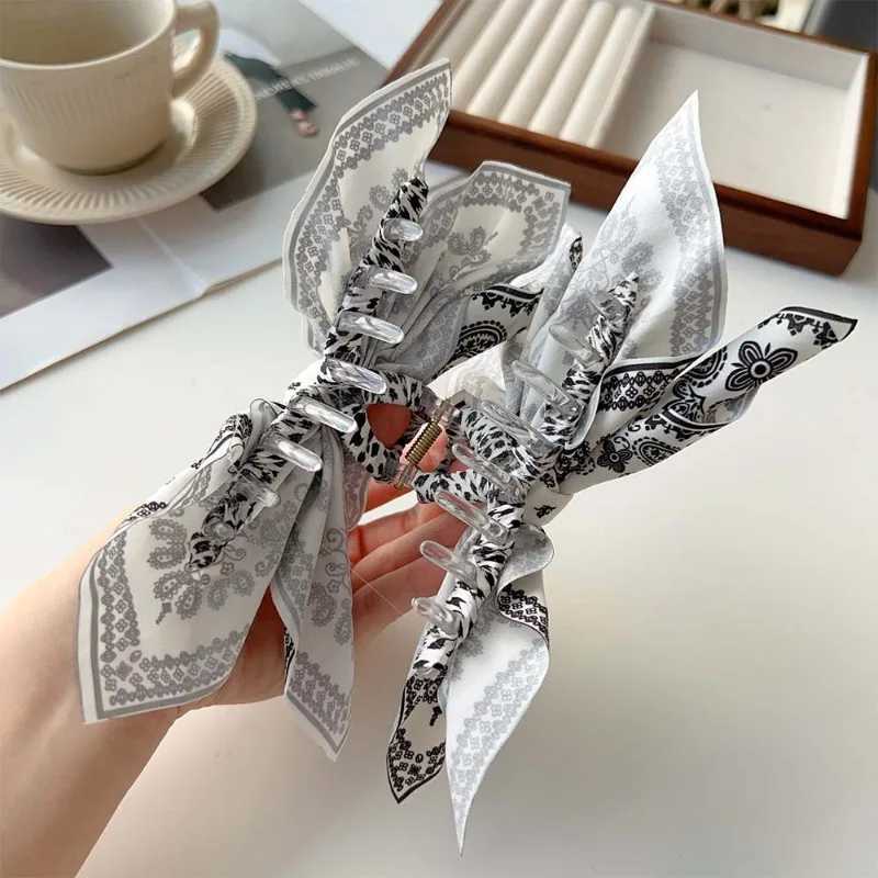 Double sided bow hair claw suitable for women large Bohemian breast printed shark hair lipstick girl antique satin horsetail clipT250425