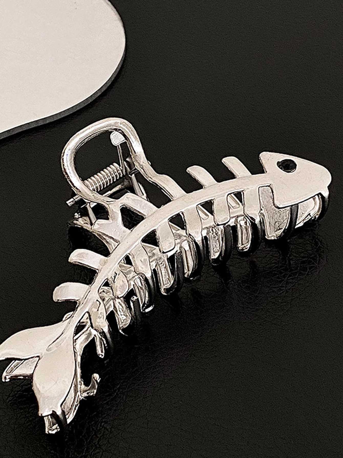1 piece of silver warm fishbone hair claw female headband hair clip retro classic hair clip accessoryT250425
