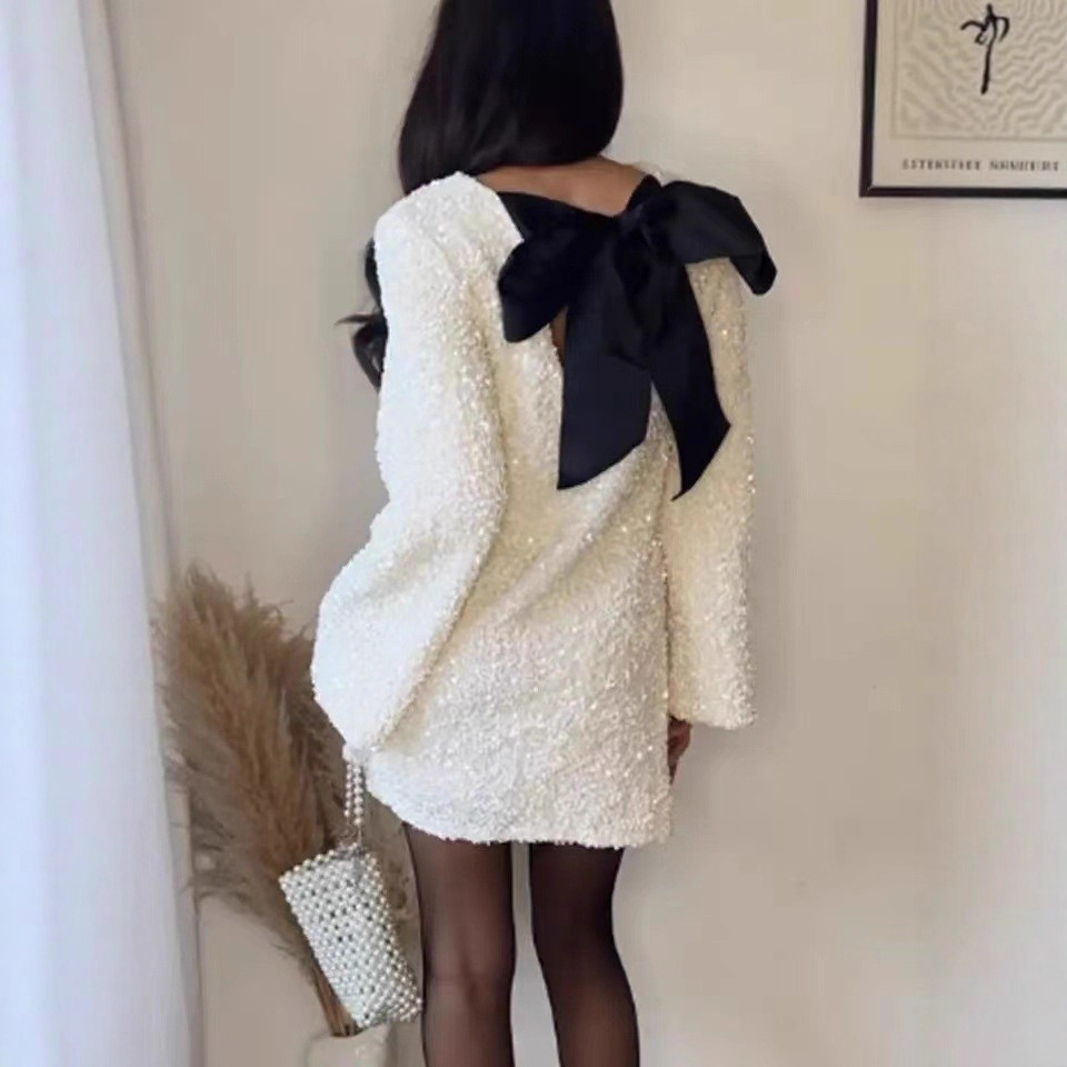 Long-sleeved sequined dress for ladies shiny and sexy party dress with fashionable bow