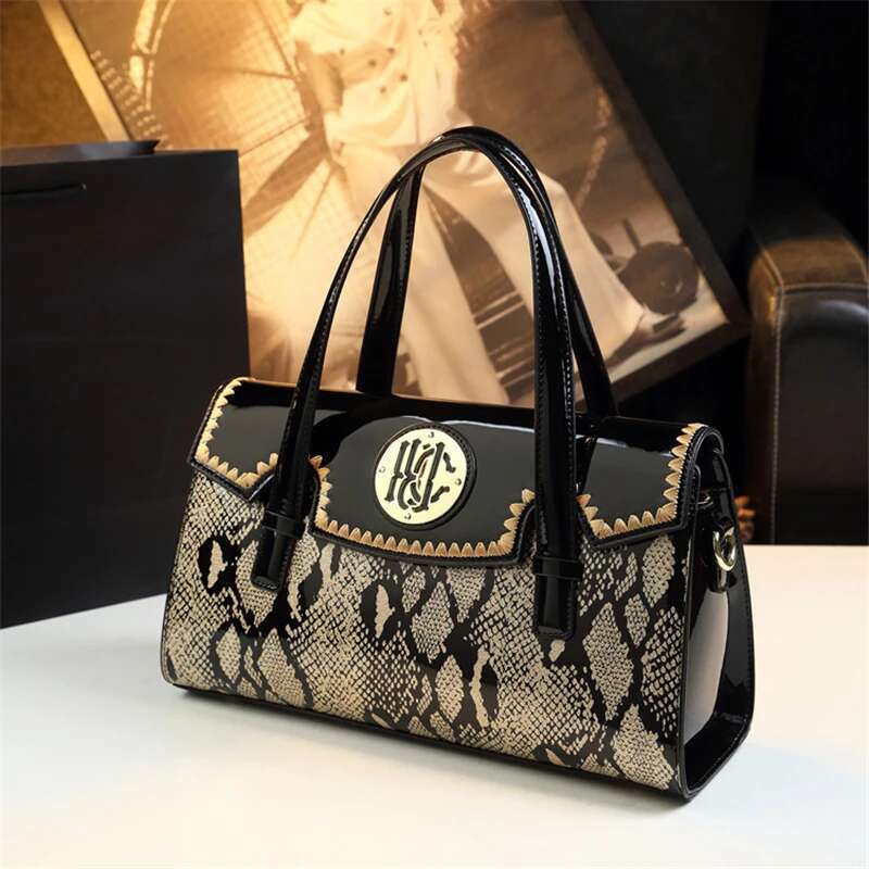 Spring new leather snake emed mother's armpit handbag banquet dress large-capacity one-shoulder cross-body women's bag