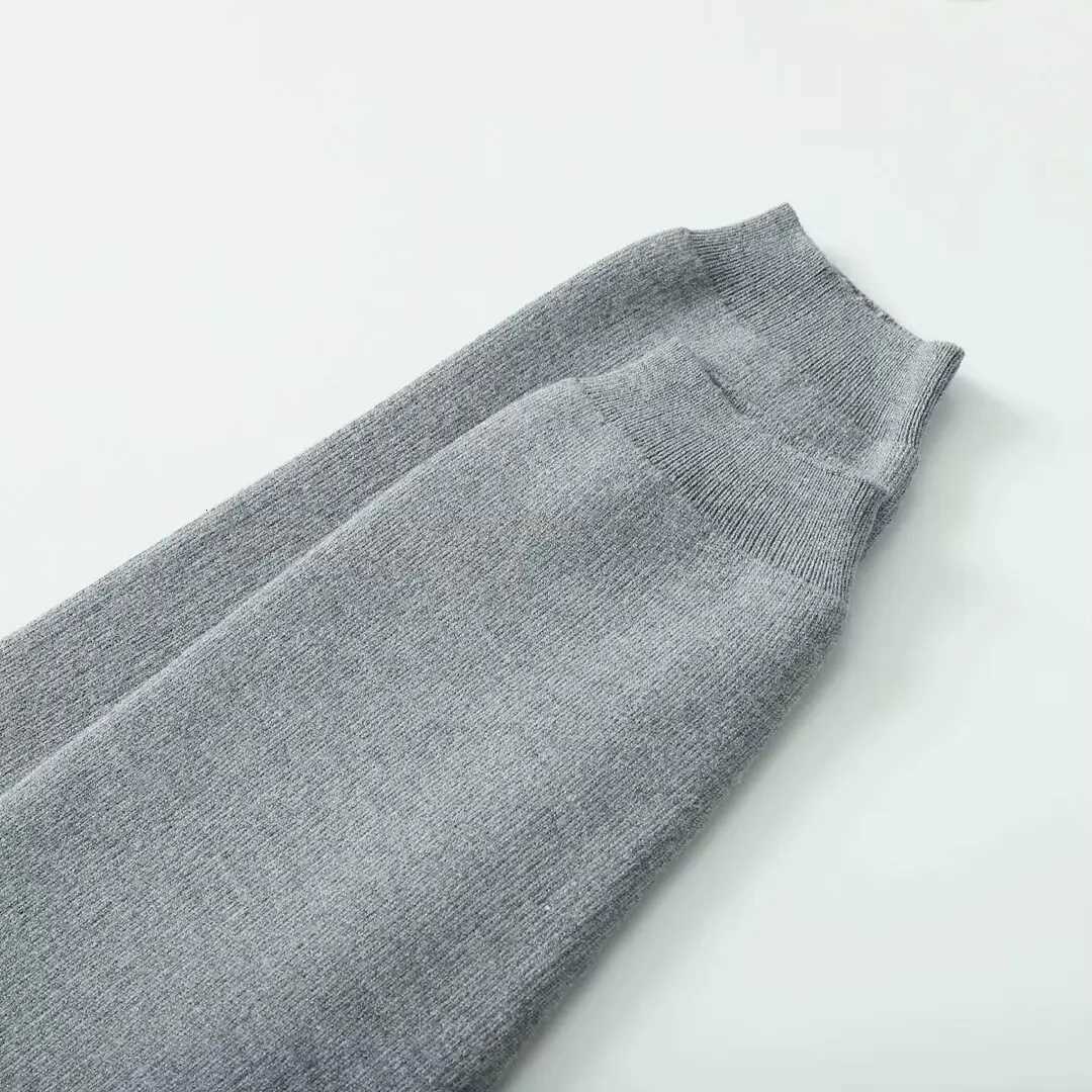 Womens Knitted Cardigan with Shoulder Pads Long Sleeve Round Neck Spring New Style Knitted CardiganT251125