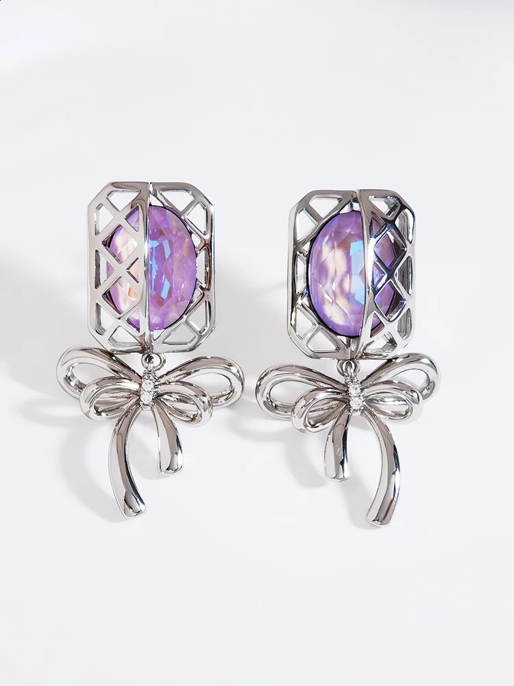 Womens pendant earrings made of Austrian crystal suitable for girls parties jewelry bow knot pendant earrings womens Bijoux 250422