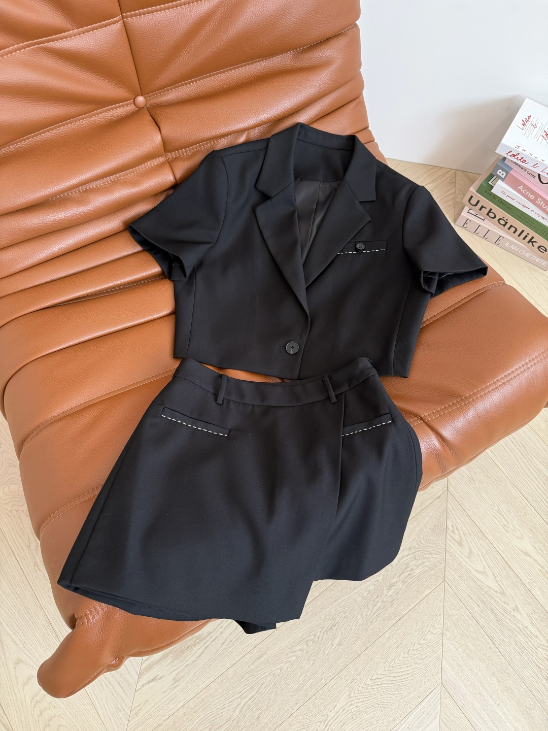 Vogue Paris 2025 Fashion Week Show jacket Customized Fashion Tailored clothing mens and womens Fashion Paris.M57
