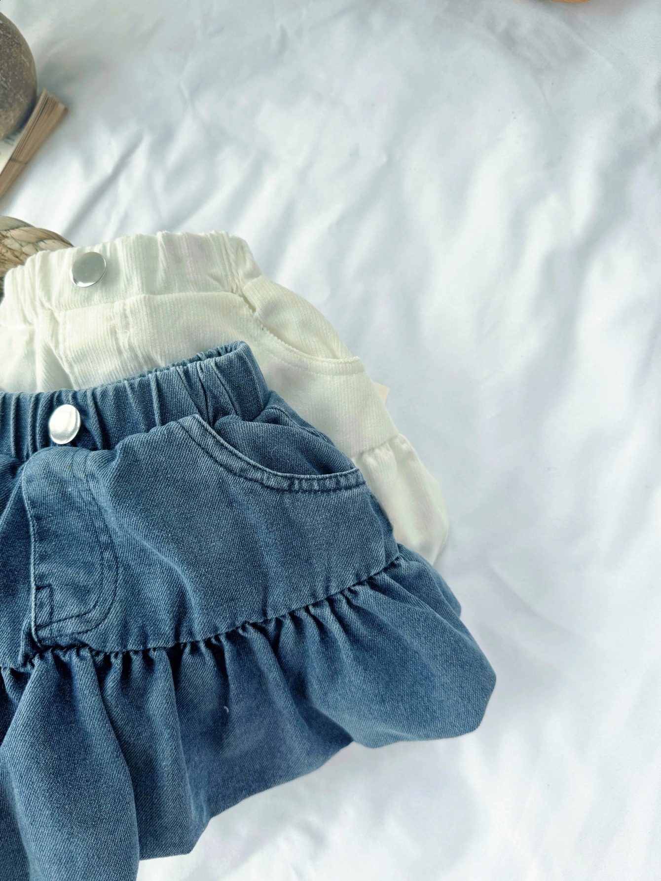 Korean Style Spring Childrens Clothing Retro Denim Solid Color Polka Dot Half Short Skirt Suitable for Girls Flower Embroidery 250424