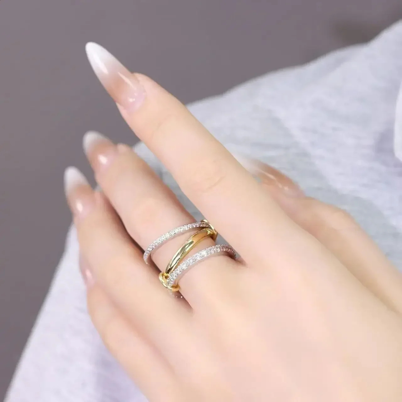 Street hip-hop Style Shiny Zircon Interlocking Ring Niche n Party Banquet Jewelry Friend Gift 250425