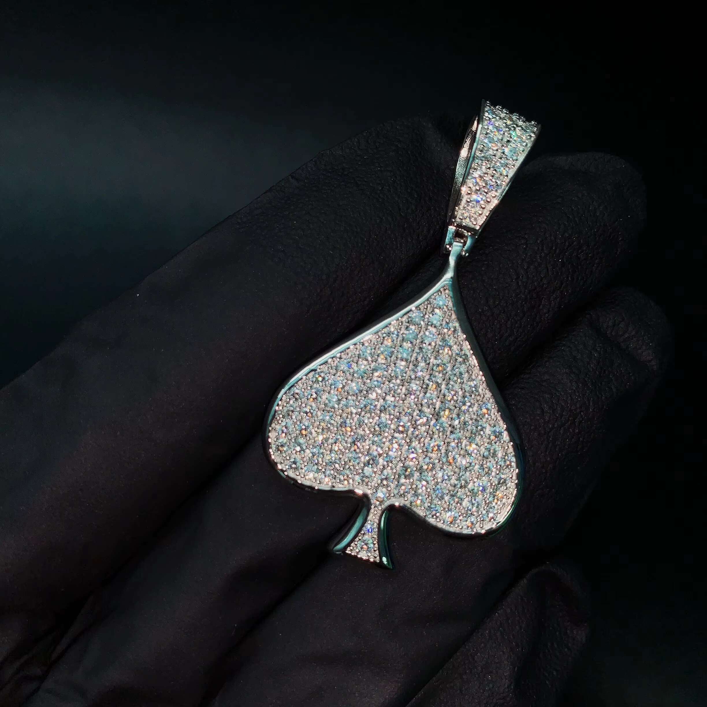 Fortune Lucky Charm Spade Pendant Poker Moissanite Pendants Iced Out Jewelry Custom Moissanite Pendant