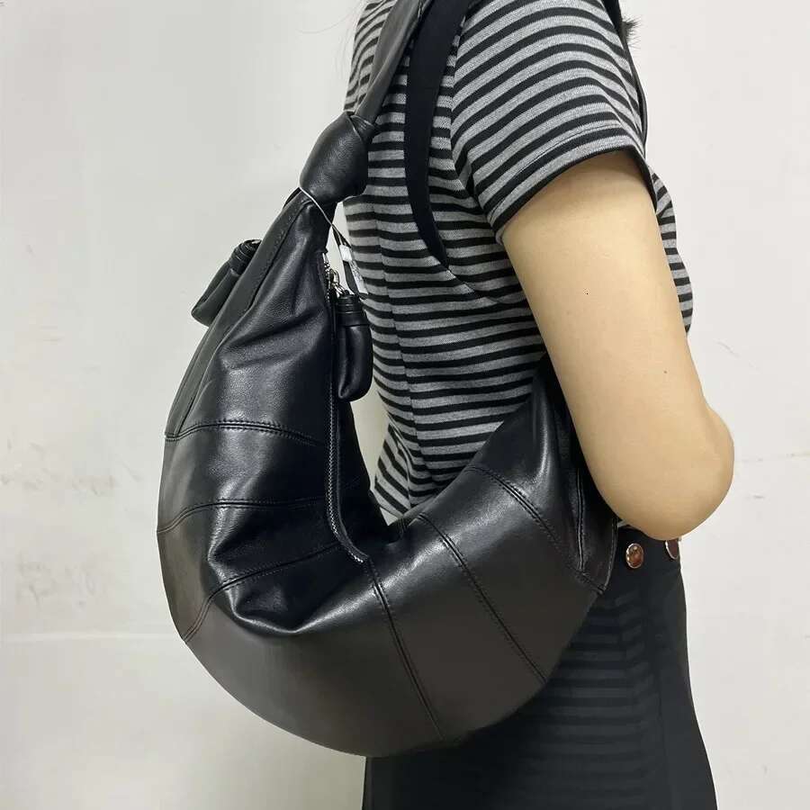 2024 New Lambskin Croissant Shoulder Women's Large Capacity Underarm Bag Lightweight Adjustable Strap Casual Design