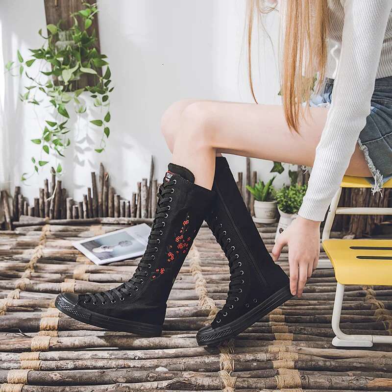 Spring and summer new long tie side zipper knee boots casual flat inner heightening large size embroidered canvas women's shoes