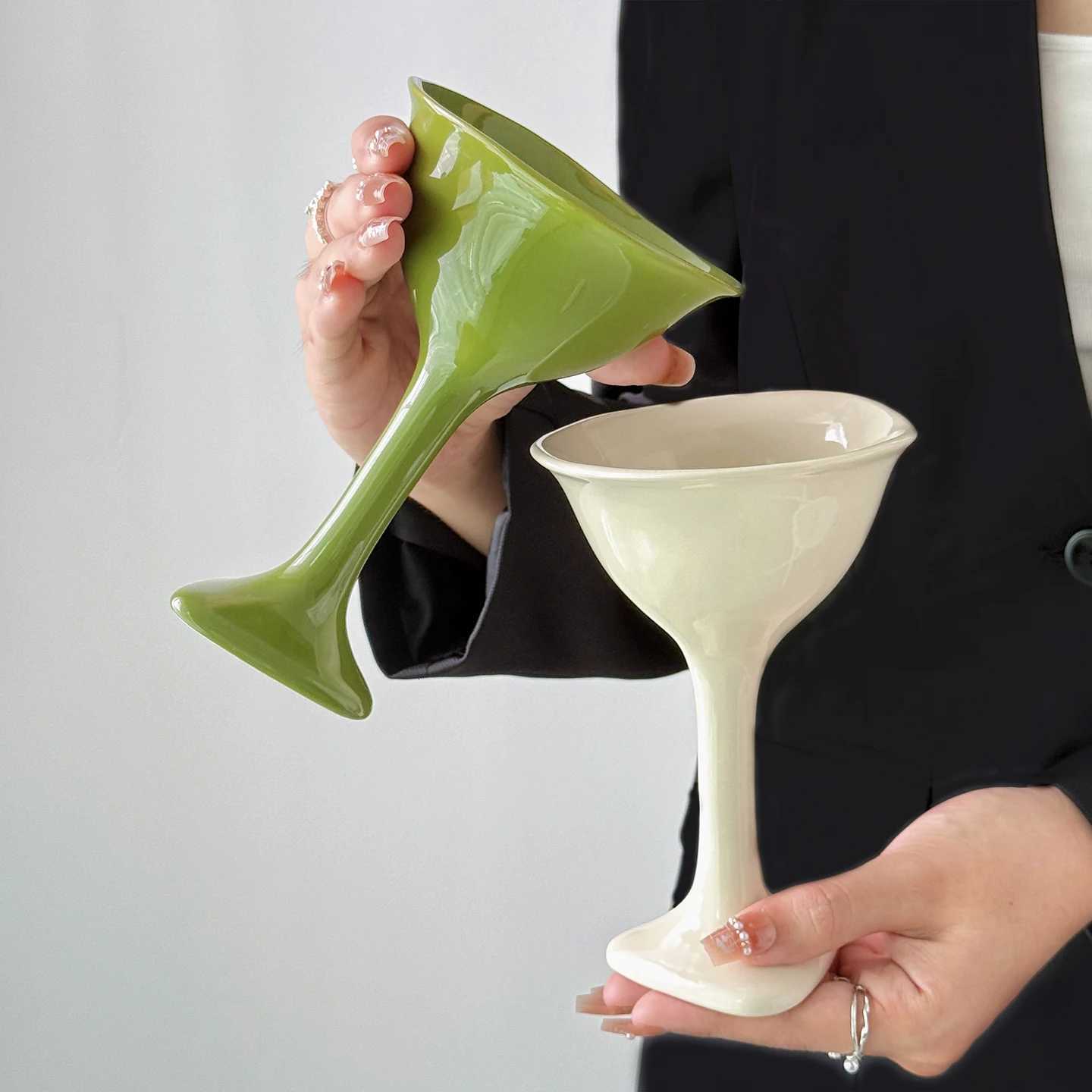 Vintage High Footed Cup High End Girl Birthday Gift Ceramic Coffee Cups Household Light Luxury Irregular Mug Kitchen Supplies Y251125