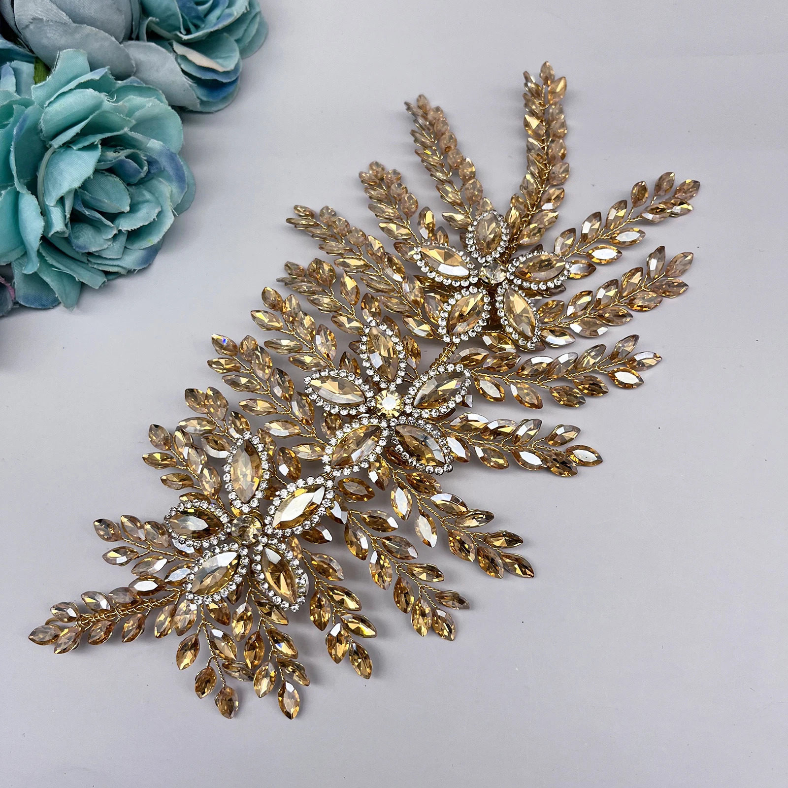 DZ012 Rhinestone Headband for Brides Pageant Tiara Bridal Headdress Wedding Hair Ornaments Elegant Princess Bridesmaid Headwear 250420