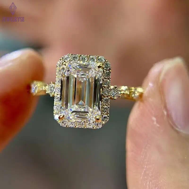 Emerald Cutting CVD Band Jewelry White Gold Lab Grown Dia Engagement Ring