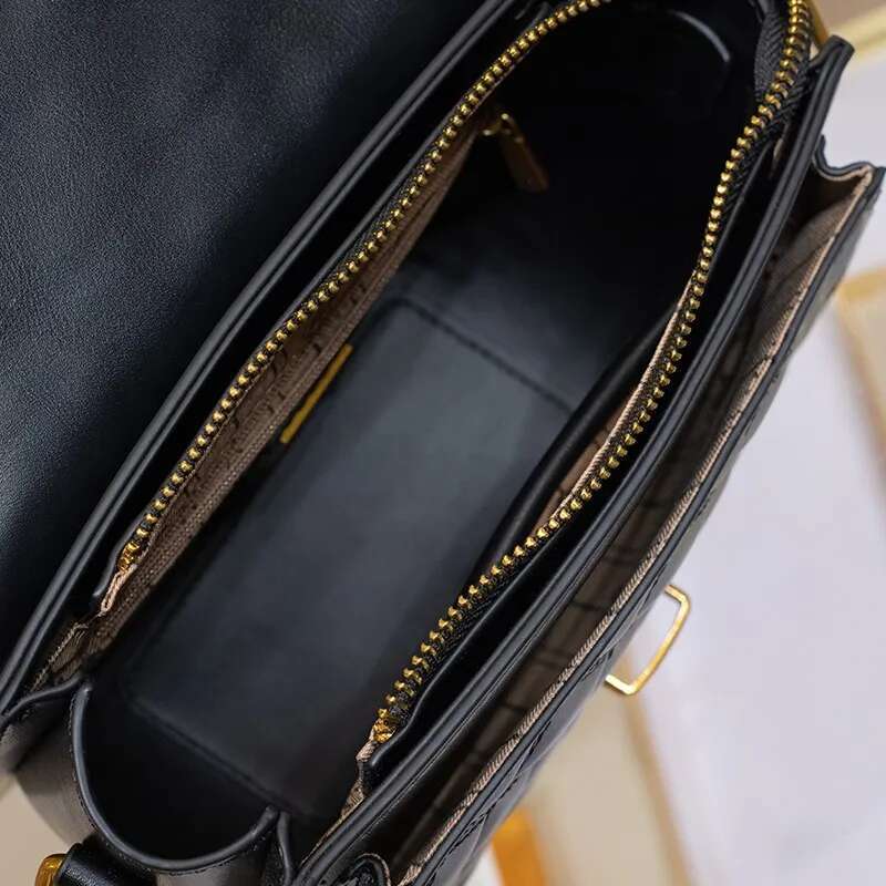 Women's Handbag Designer Brand Genuine Leather Dia Grid Portable Small Square 2024 New High-End Feeling Crossbody Bag