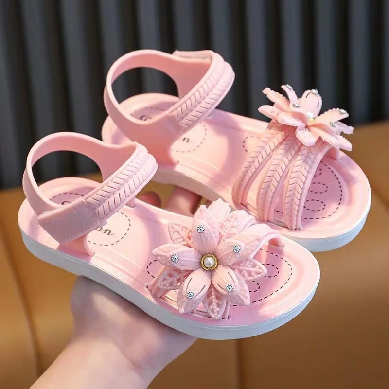Fashionable and cute solid color floral decoration open toe sandals suitable for girls breathable and lightweight beach 250424