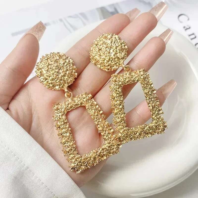 Vintage Gold Color Exaggerated Big Water Dangle Earrings For Women Female Geometric Waterdrop Hanging Earring Fashion Jewelry