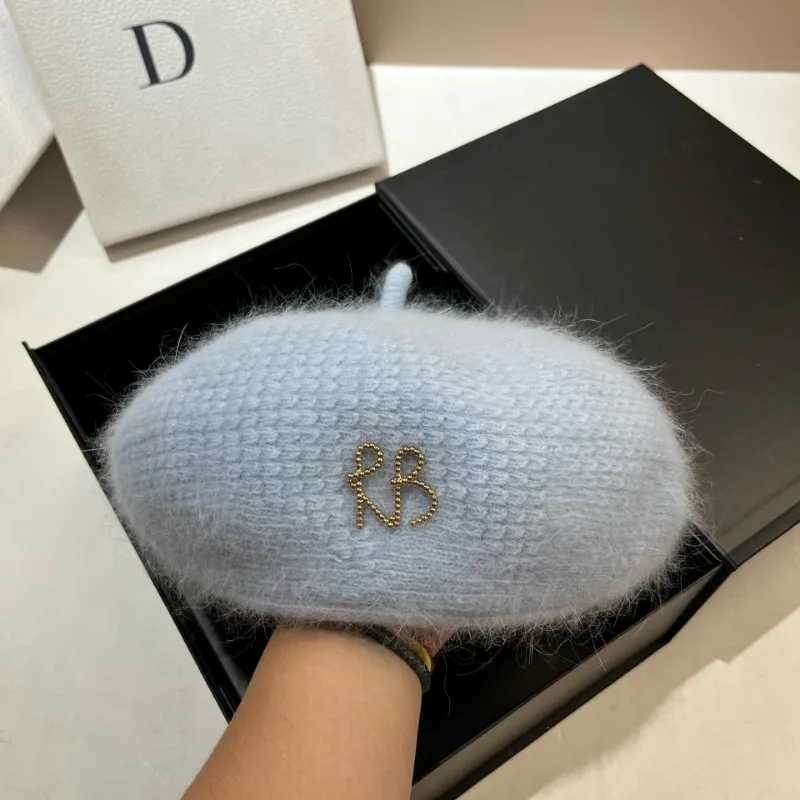 New High Quality Fluffy Angora Fur Beret for Women Winter Hat Glod Letter Artist French Painter Hat Female Warm Walking Cap 2024 J251125