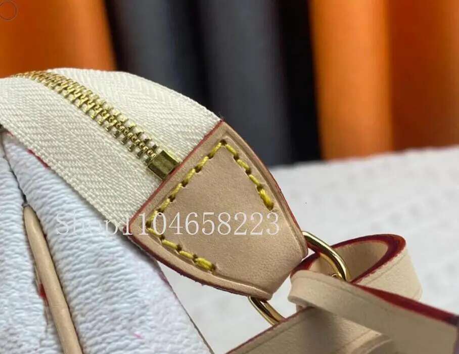 2025 High Quality Women's Bag New Handbags Rivet Real Leather Shoulder Cross Bags Size 22*13Cm