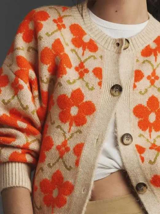 Flower Jacquard Autumn and Winter Womens Sweater Elegant Button Long Sleeved Knitted Cardigan JacketT251125