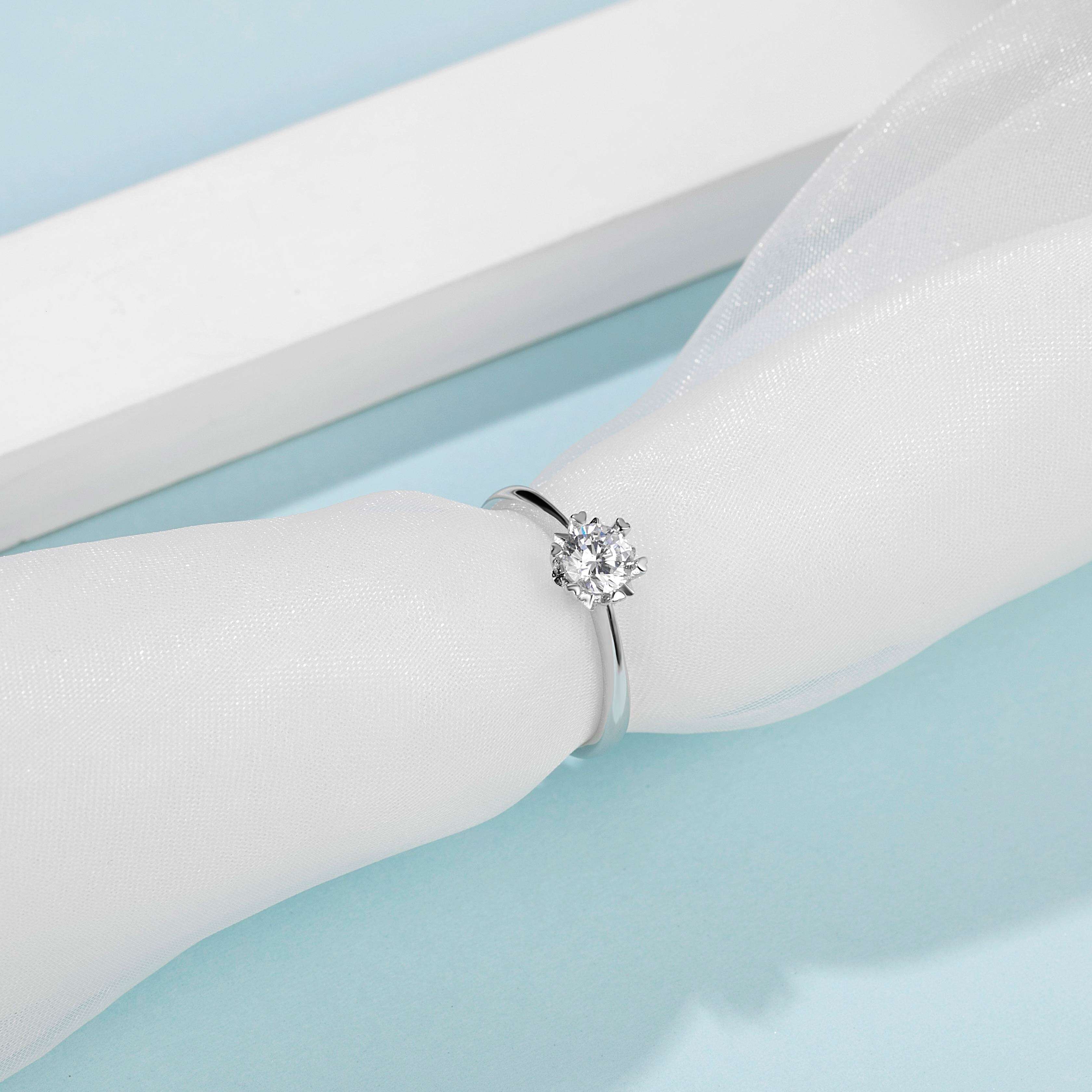 Custom Wedding Ladies 925 Sterling Silver Engagement GRA VVS 0.5ct Moissanite Ring Women Jewelry