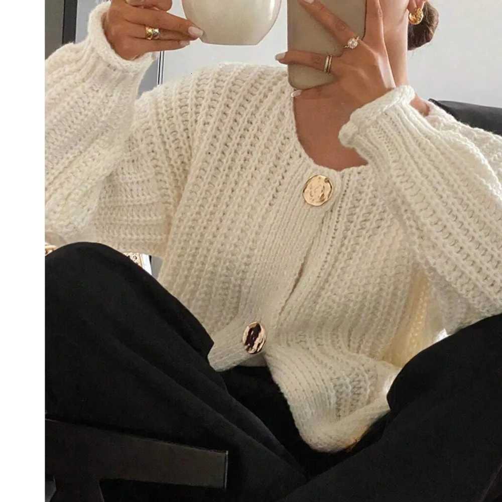 Womens Sweater Solid Color Casual Daily Cardigan Button Pocket Cardigan Sweater Women Comfortable All-match Loose Simple StyleT251125