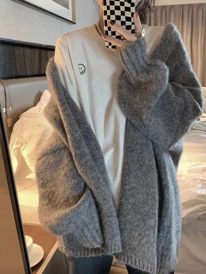 Korean Gentle Knitted Cardigan Women Vintage Loose Casual Lazy Wind Solid Sweater Female Soft Long Sleeve Autumn Winter OutwearT251125