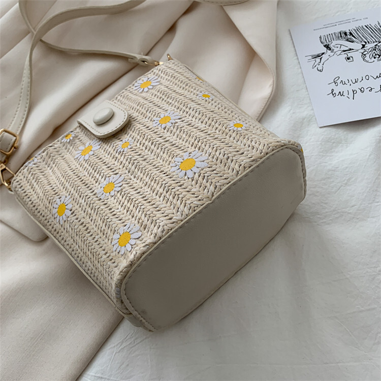New Free Delivery Designer Shoes By 2025 French Texture Popular Handbag New 2020 Internet Famous Crossbody Women's Versatile Instagram Single Sho