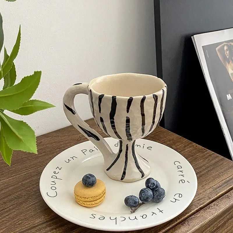 Handheld Irregular Shaped Cup Leopard Pattern High Foot Champagne Grape Red Wine Juice Couple Cup Home Birthday Gift Y251125