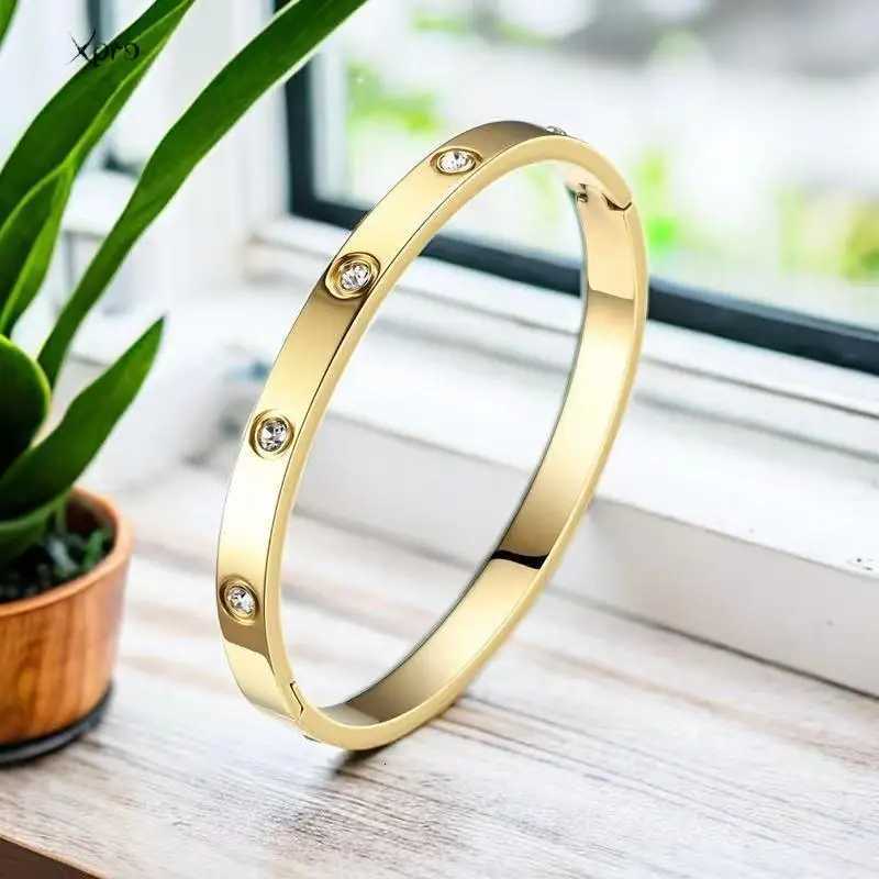 Xpro StainlESS Steel Bracelets Woman Bangle Bangles for Woman Golden Crystal Wedding Feminina Luxury Gifts K251125