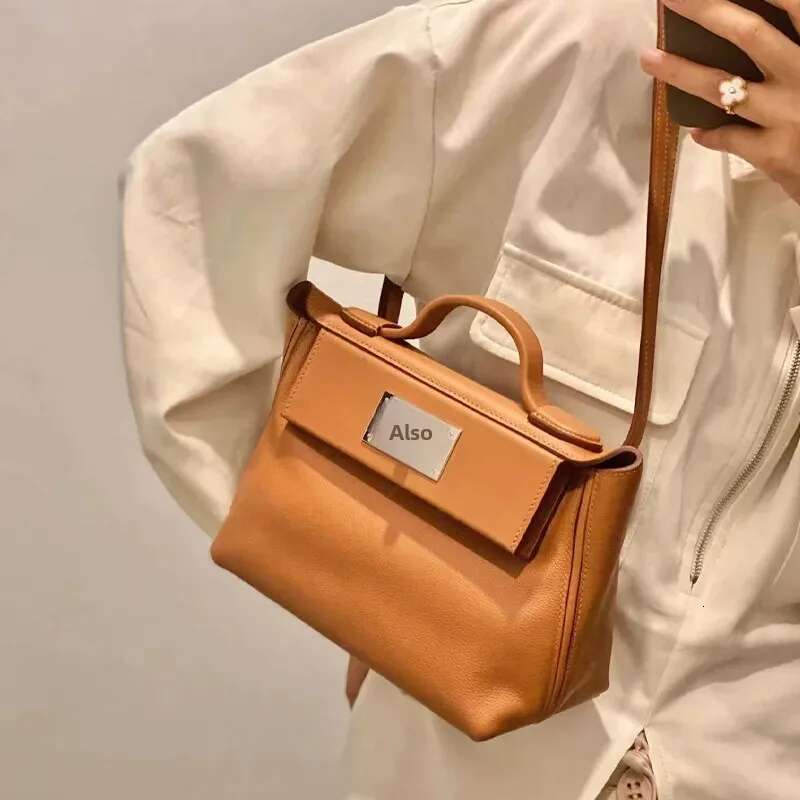 Genuine Leather Crossbody Soft Texture Single Lock Buckle Semi-Waxed Mini Dumpling Bag Double Shoulder