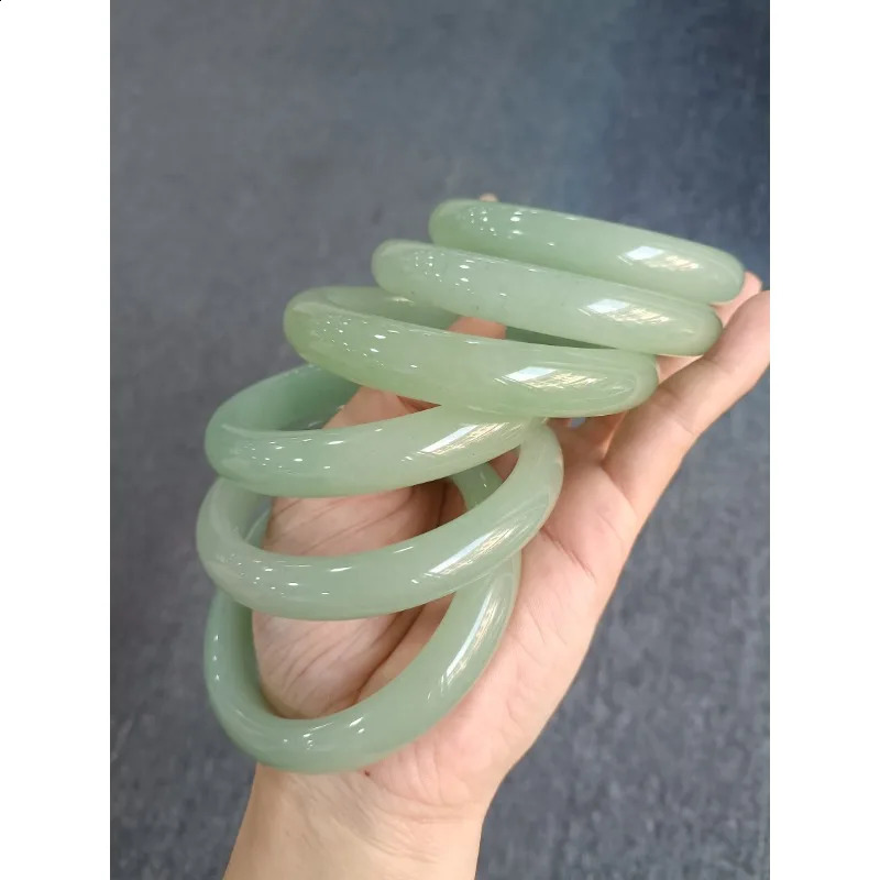 Natural Dongling Jade Full Green Bracelet Trendy Boutique Versatile Womens Bracelet 250424