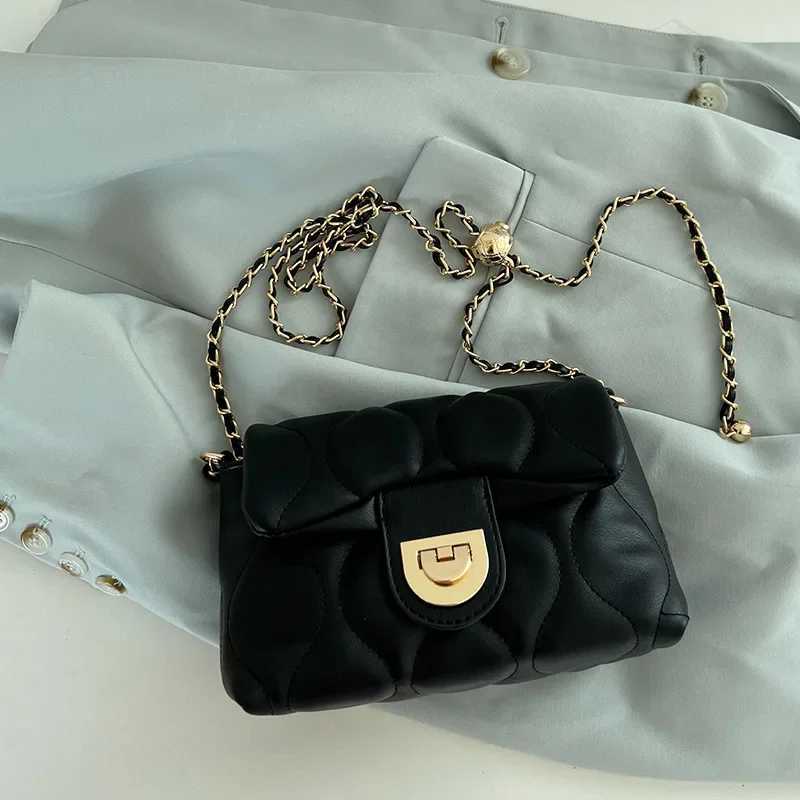 Small luxury chain handbag shoulder bag womens bag messenger bag new fashion clown sweet girl bag cross body bag womens bag W250425