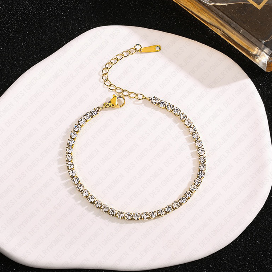 Designer Bracelet Bracelet for Women Stainless Gold Bangle Full Pave Bangles Luxury Jewlery Designer for Women Elegant Timeless Sparkling Gift Premium