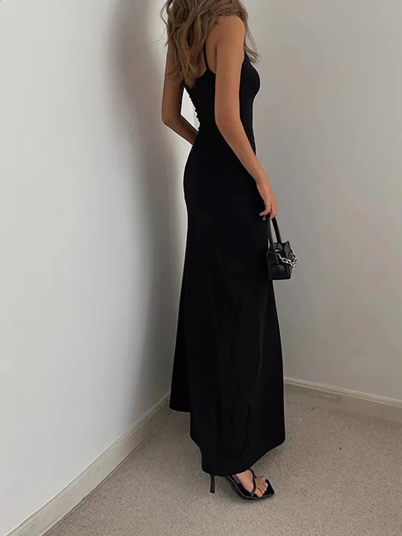 Womens spring and summer tight fitting dress womens sexy sleeveless spaghetti shoulder strap shawl dress elegant backless evening dress long skirt 250