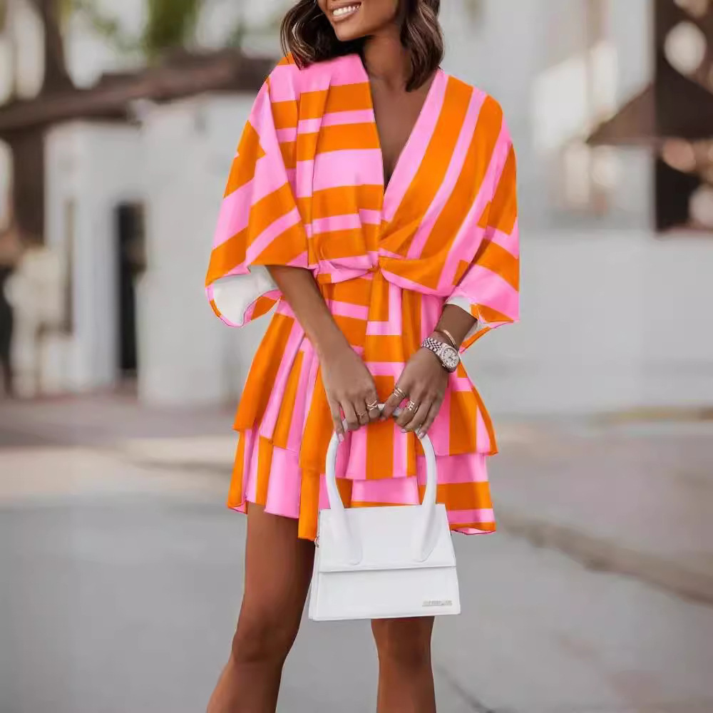 2022 fall V-neck loose bat sleeve print dress women