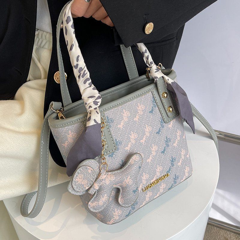 New Free Delivery Designer Shoes By 2025 French High-End Texture Niche Portable Versatile Small For Women's 2022 New Trendy Summer Cross Body Buc