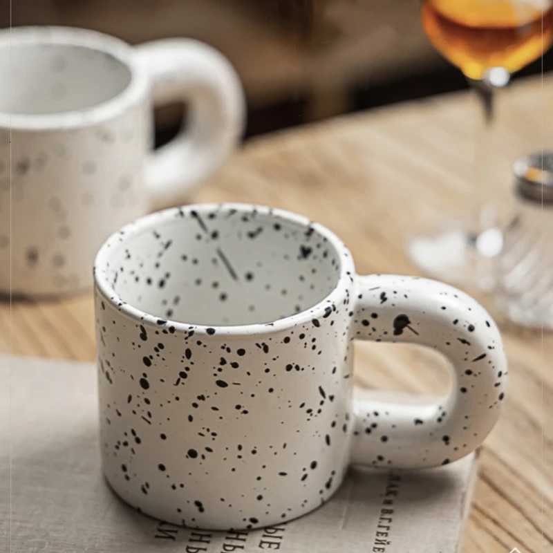 330ml Creative Ceramic Cup Home Breakfast Milk Oat Cups Splash Ink Wave Dot Mug Irregular Spotted Desig Thick Handle Coffee Mug Y251125