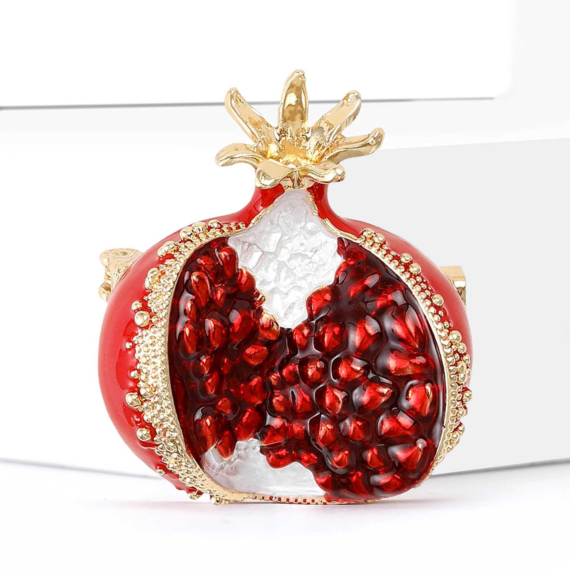 BeautBerry Classic Rhinestone Pomegranate Brooches for Women Fruit Pins Friends Party Gifts Banquet AccESSories J251125