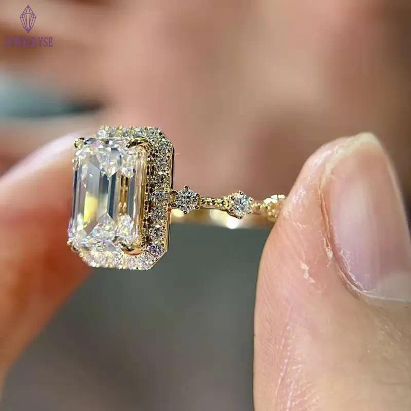 Emerald Cutting CVD Band Jewelry White Gold Lab Grown Dia Engagement Ring