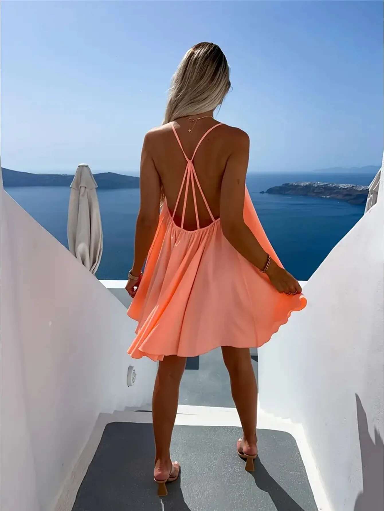 Dongdumaoyi Island Ready Green Suspender Skirt All Year Round Sexy Halter Style For Tropical Vacations