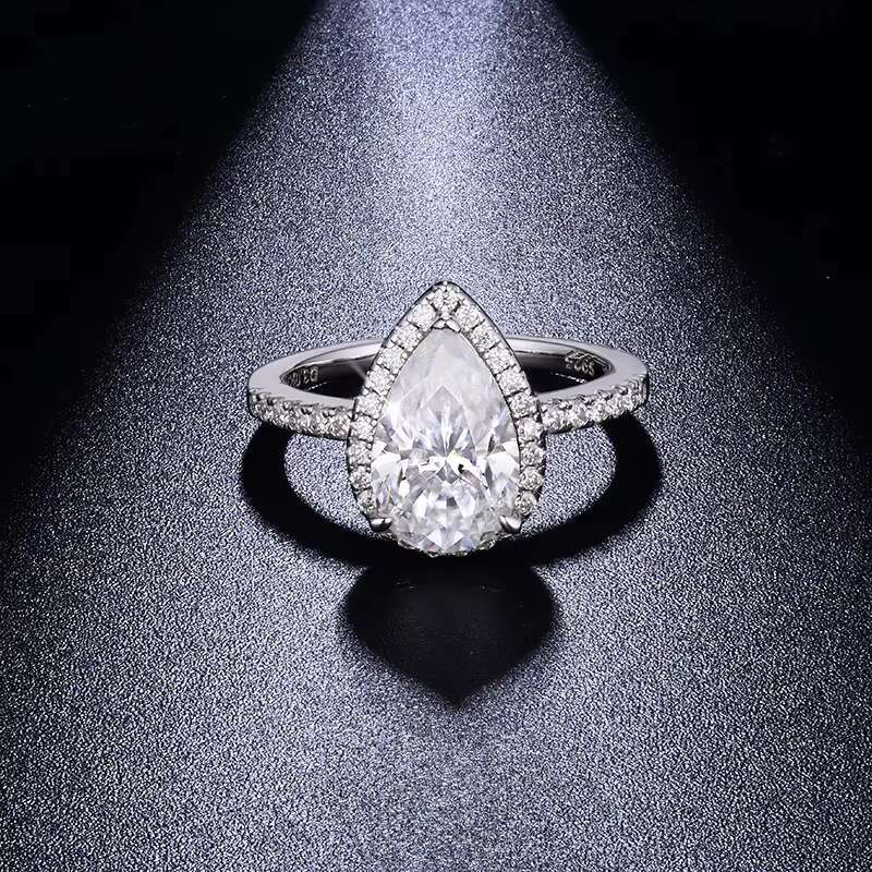 De 925 Silver Water Drop Moissanite Ring VVS Pear Shape Full Moissanite Ring 18K White Gold Plated 7*11mm Pear Moissanite Rings