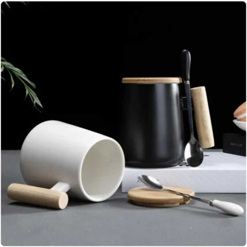 450ML Vintage Wooden Handle Ceramic Coffee Mug Nordic Design Lid Porcelain Tea Milk Cup Drinkware Gift for Couple Office Y251125