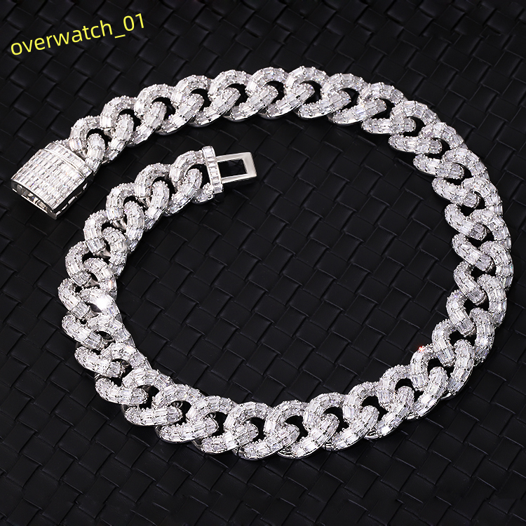 Luxury Jewelry 21mm Wide Sterling Silver D Color VVS Clarity Emerald Cut Moissanite Baguette Diamond Cuban Link Chain