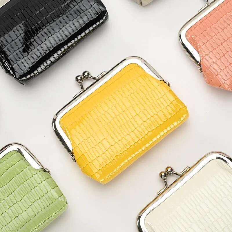 2024 New Lipstick Storage Bag Pure Color Fans You Short Clip Package Lady Crocodiel Pattern Kiss Lock Coin Purse Cute Wallet