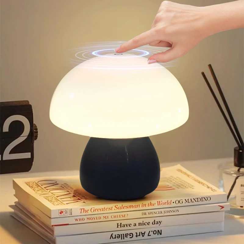 Mushroom Led Table Lamp Charging Touch Desk Coffee Bar Hotel Bedroom Decoration Nordic Creative Atmosphere Small Table LightM251125
