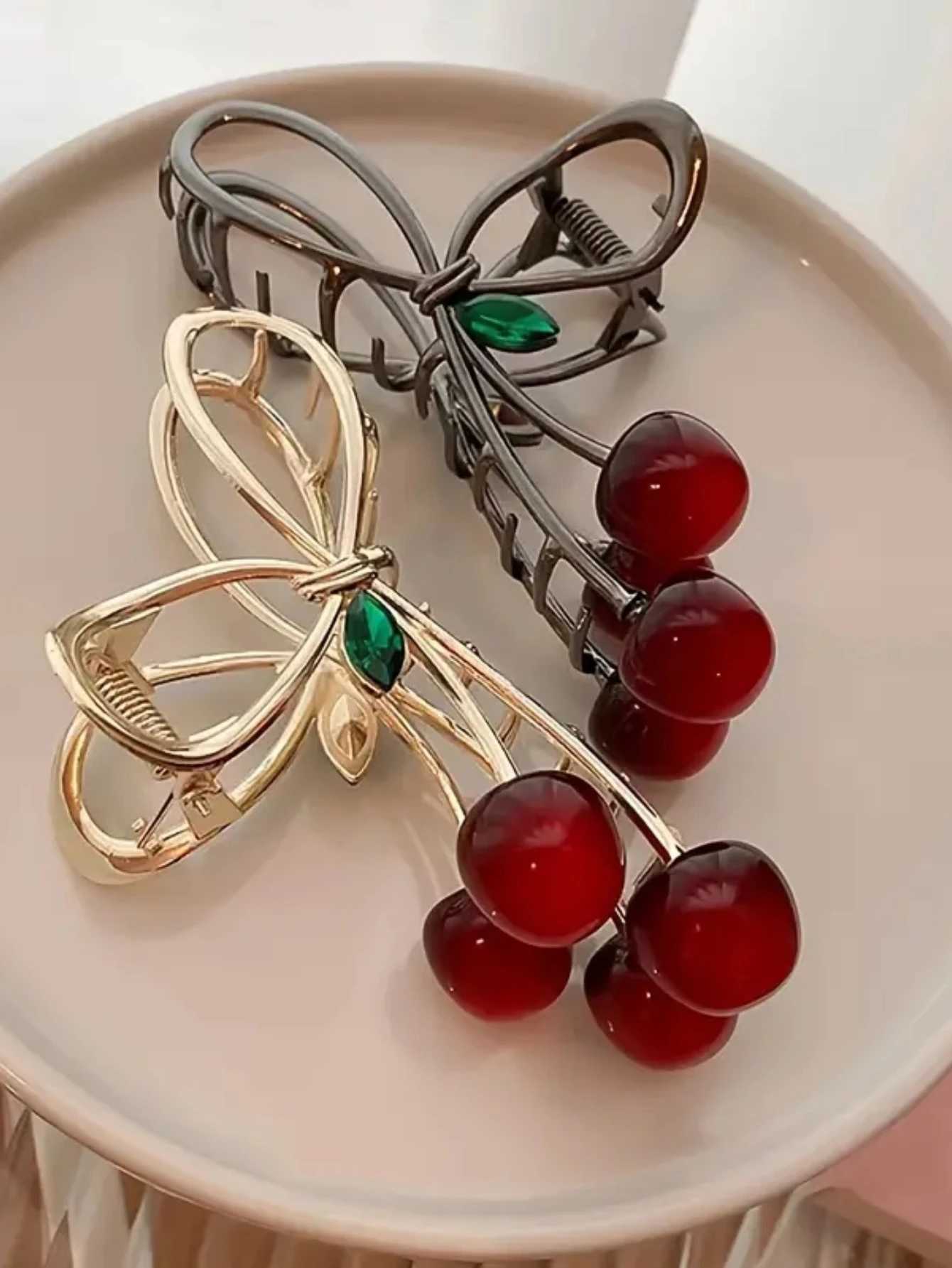 1/2 piece cherry hair claw womens hair accessoryT250425