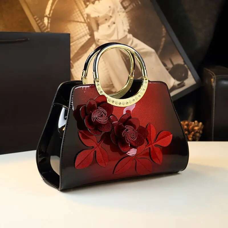 Spring and summer new rhinestone patent leather flower gradient handbag one-shoulder cross-body banquet dress women's bag