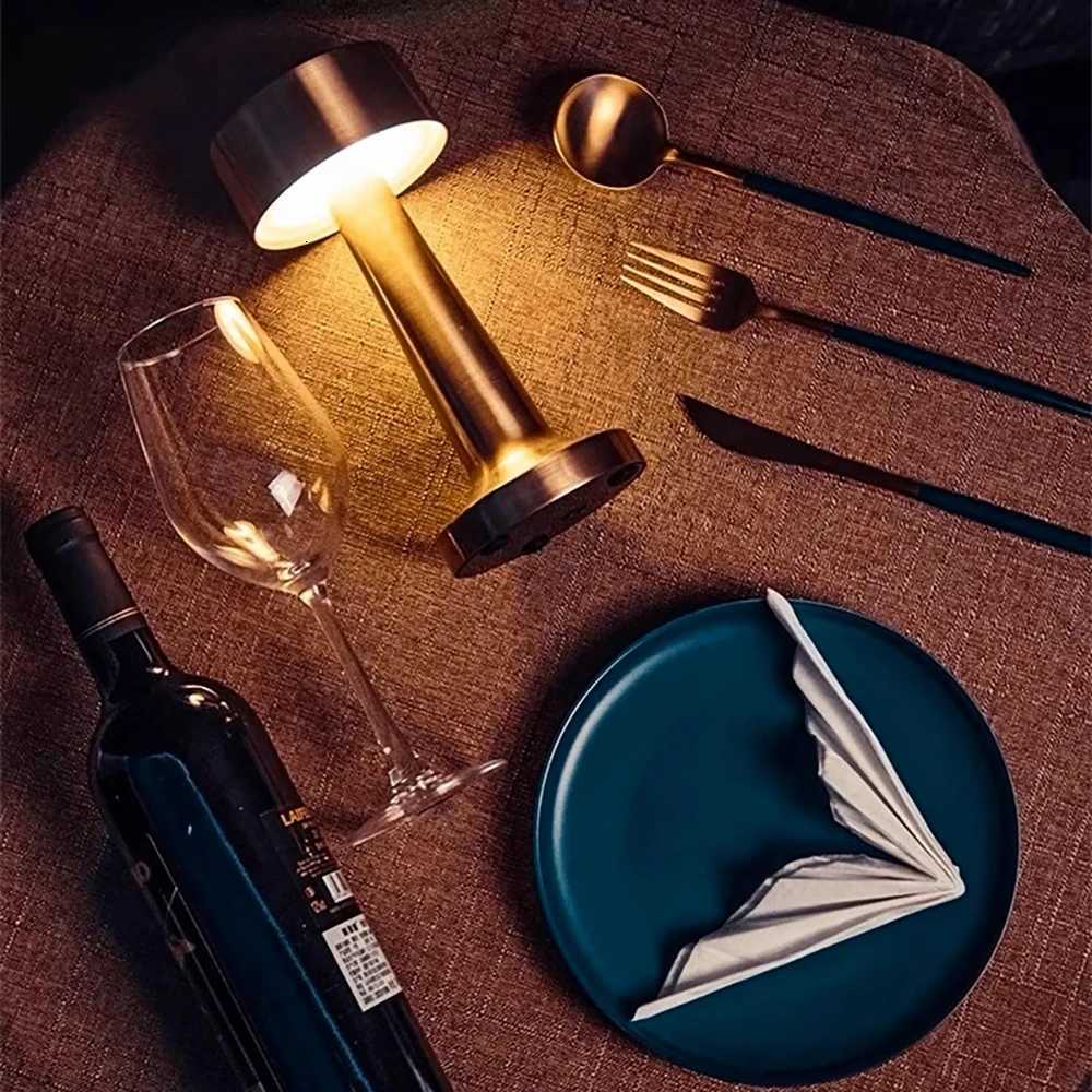 Retro Table Lamp Metal Touch Decor for Bar Coffee Restaurant Decoration Light Desk LED Rechargeable Night Light Bedroom DecorM251125