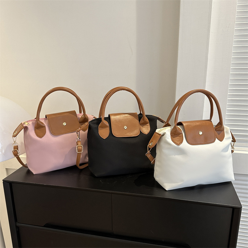 New Free Delivery Designer Shoes By 2025 Fashionable, Personalized, Casual And Trendy Tote 2023 New Large Capacity Nylon Contrasting Splicing Hand-Hel