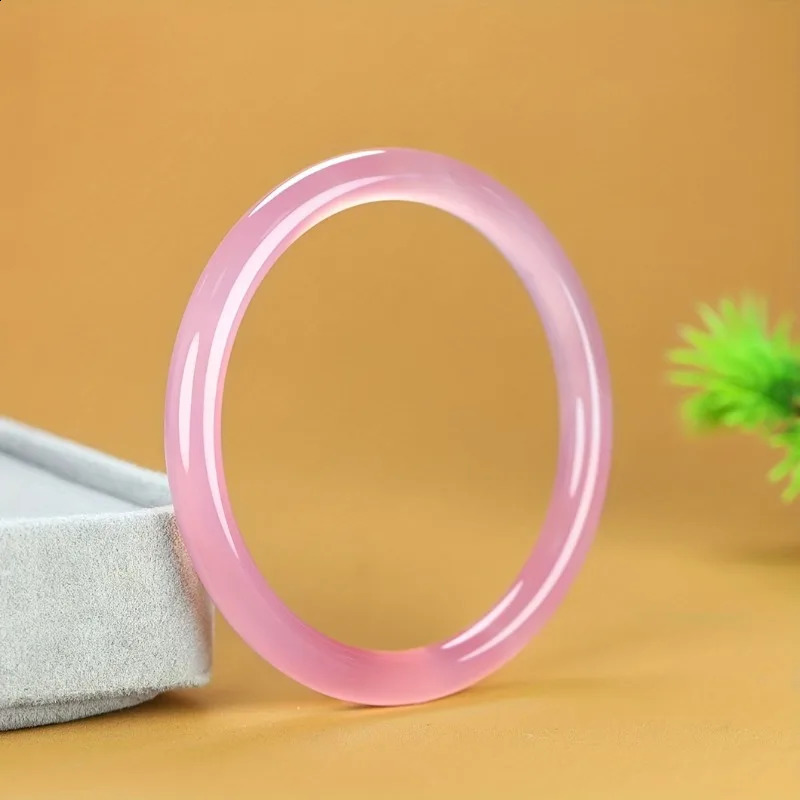 High Ice Transparent Pink Bracelet Simple and Versatile Womens Jewelry 250424