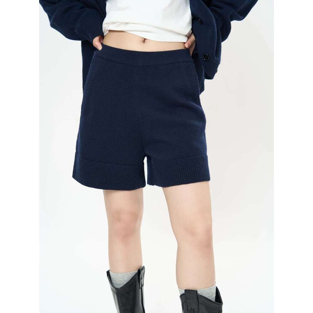 Spring And Autumn Women's Casual Solid Color High Waist Loose Shorts