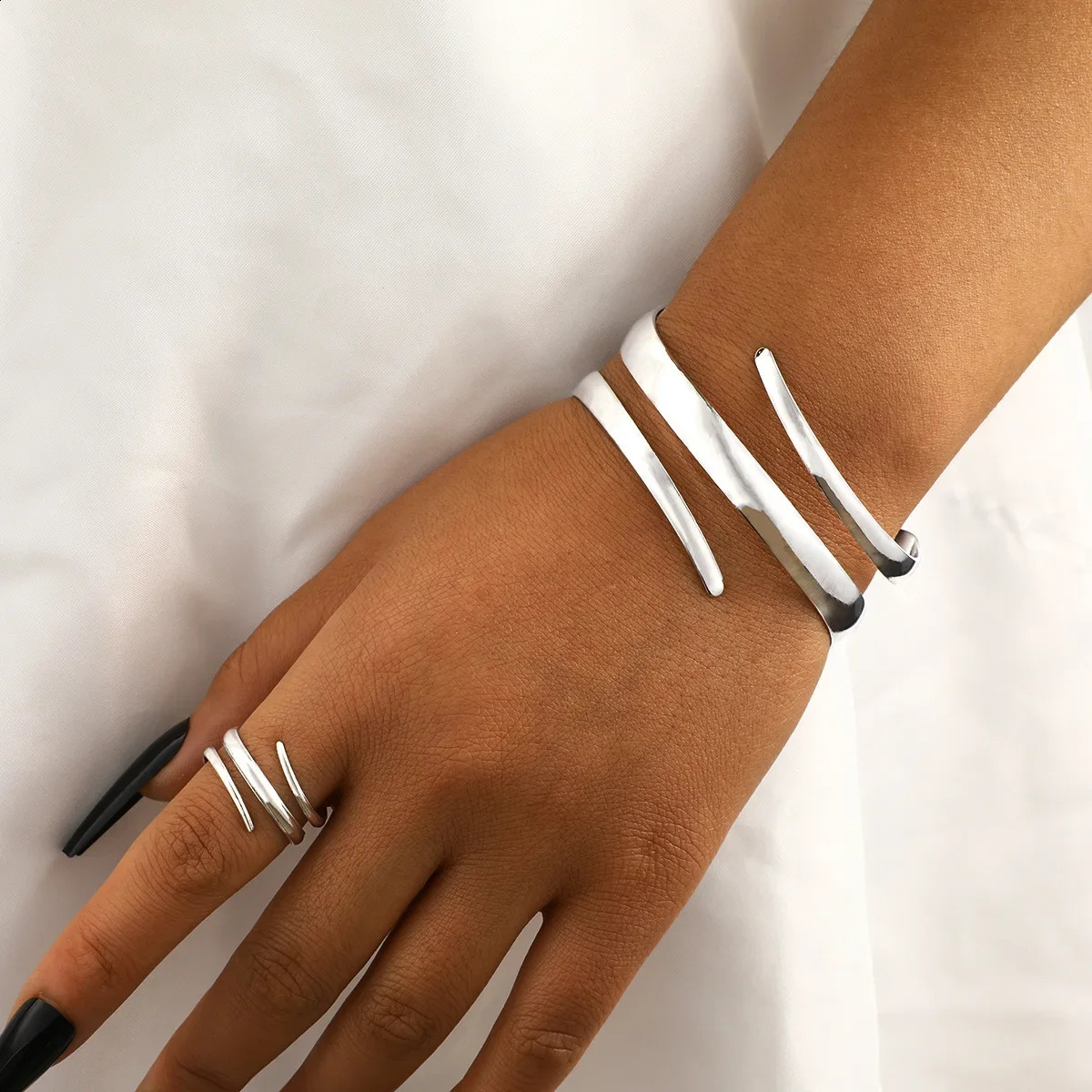 Stainless steel water droplet bracelet set for womens geometric teardrop open wristband irregular twisted jewelry 250415
